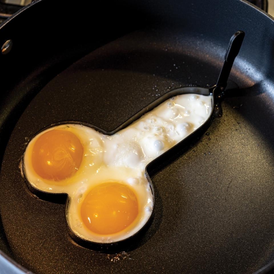 Rude Shaped Egg Fryer